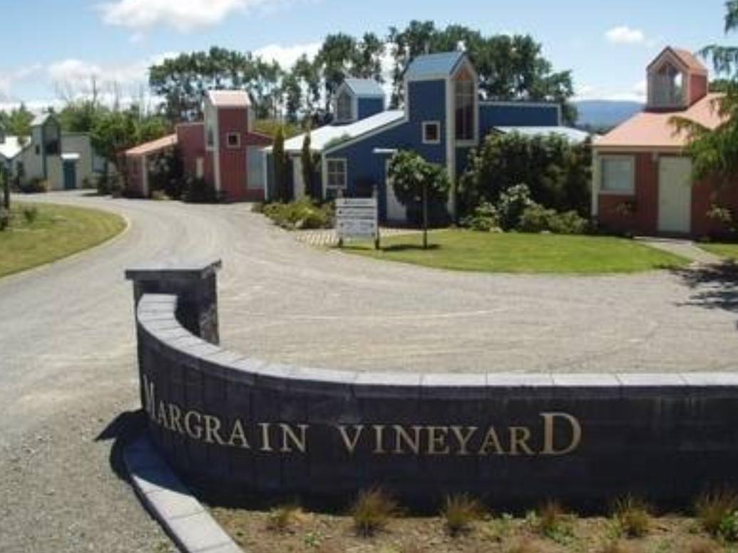 Margrain Vineyard Villas Martinborough Exterior photo